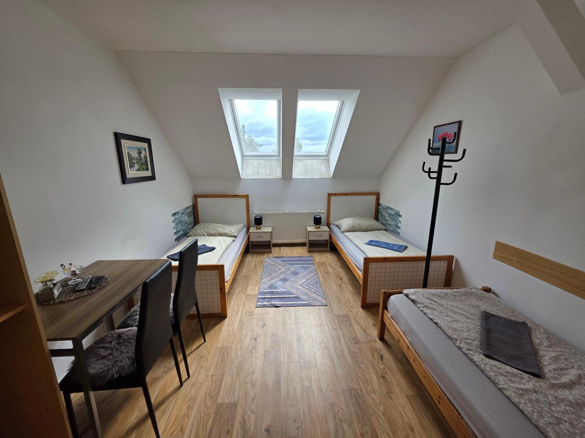 Farm Stay Nh Stables Nyrany Екстериор снимка